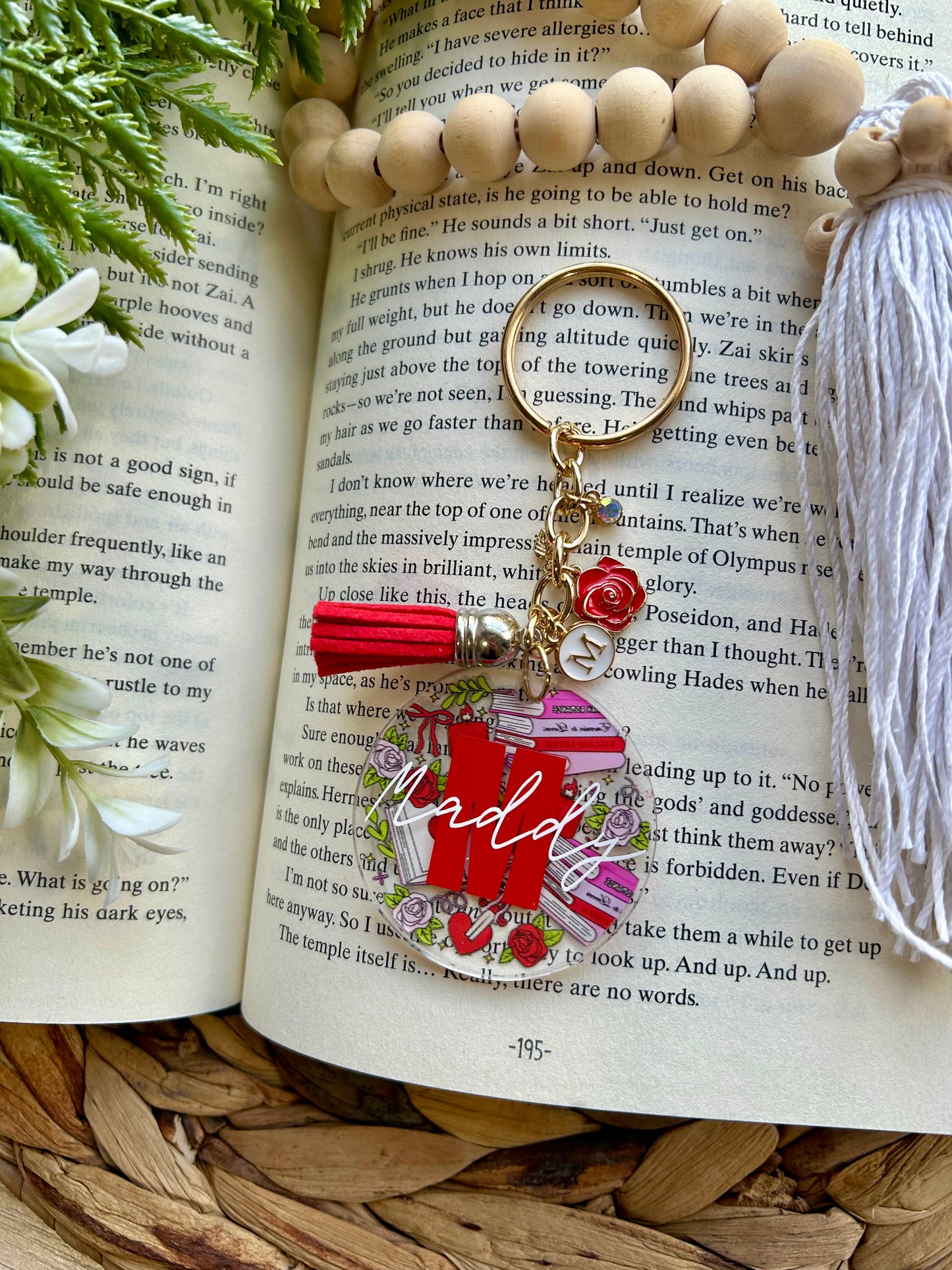 Book-Themed Round Keychains || Personalized Book Theme Keychains || PLEASE READ DESCRIPTION || Book Lovers Collection