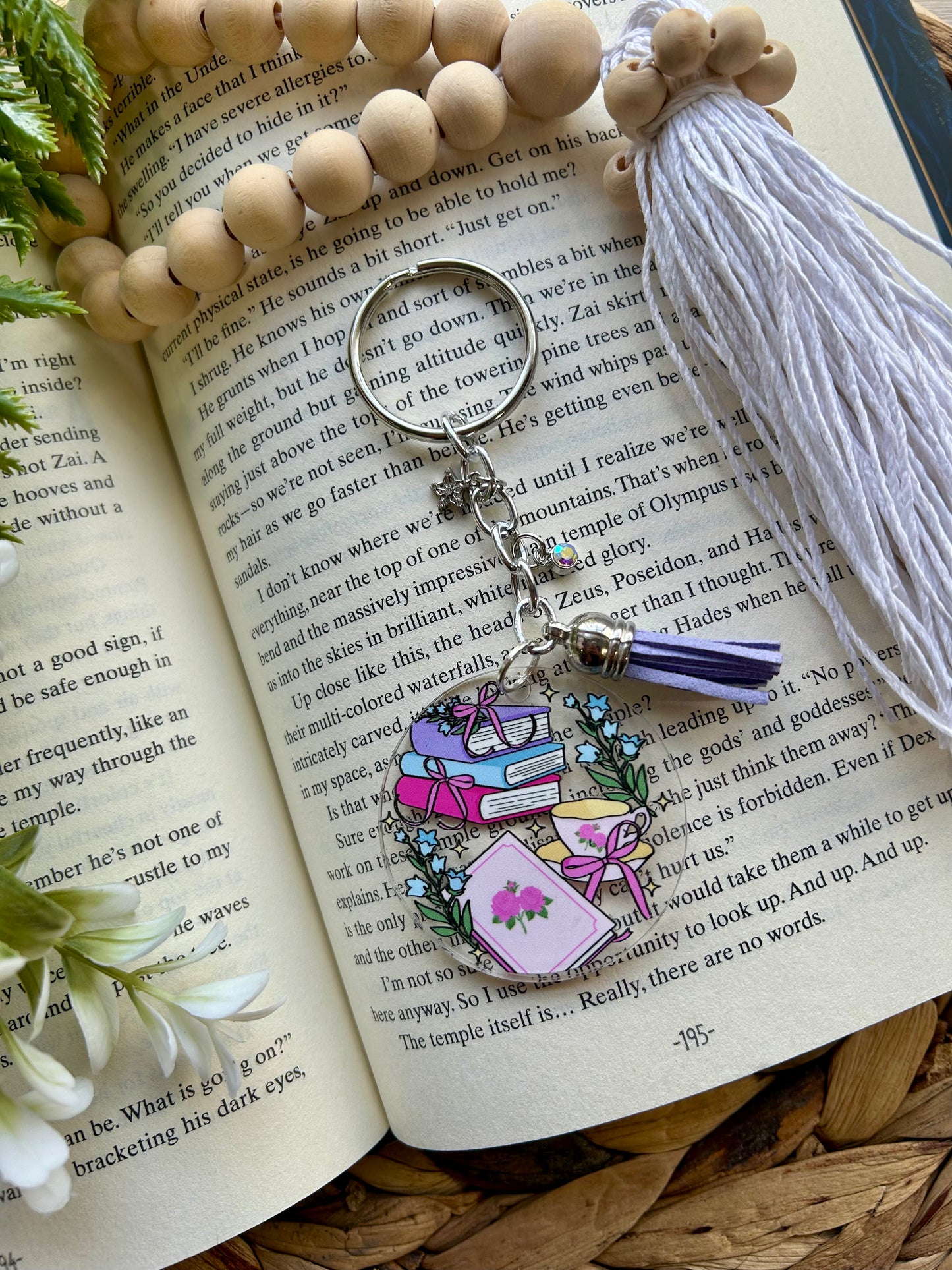 Book-Themed Round Keychains || Personalized Book Theme Keychains || PLEASE READ DESCRIPTION || Book Lovers Collection