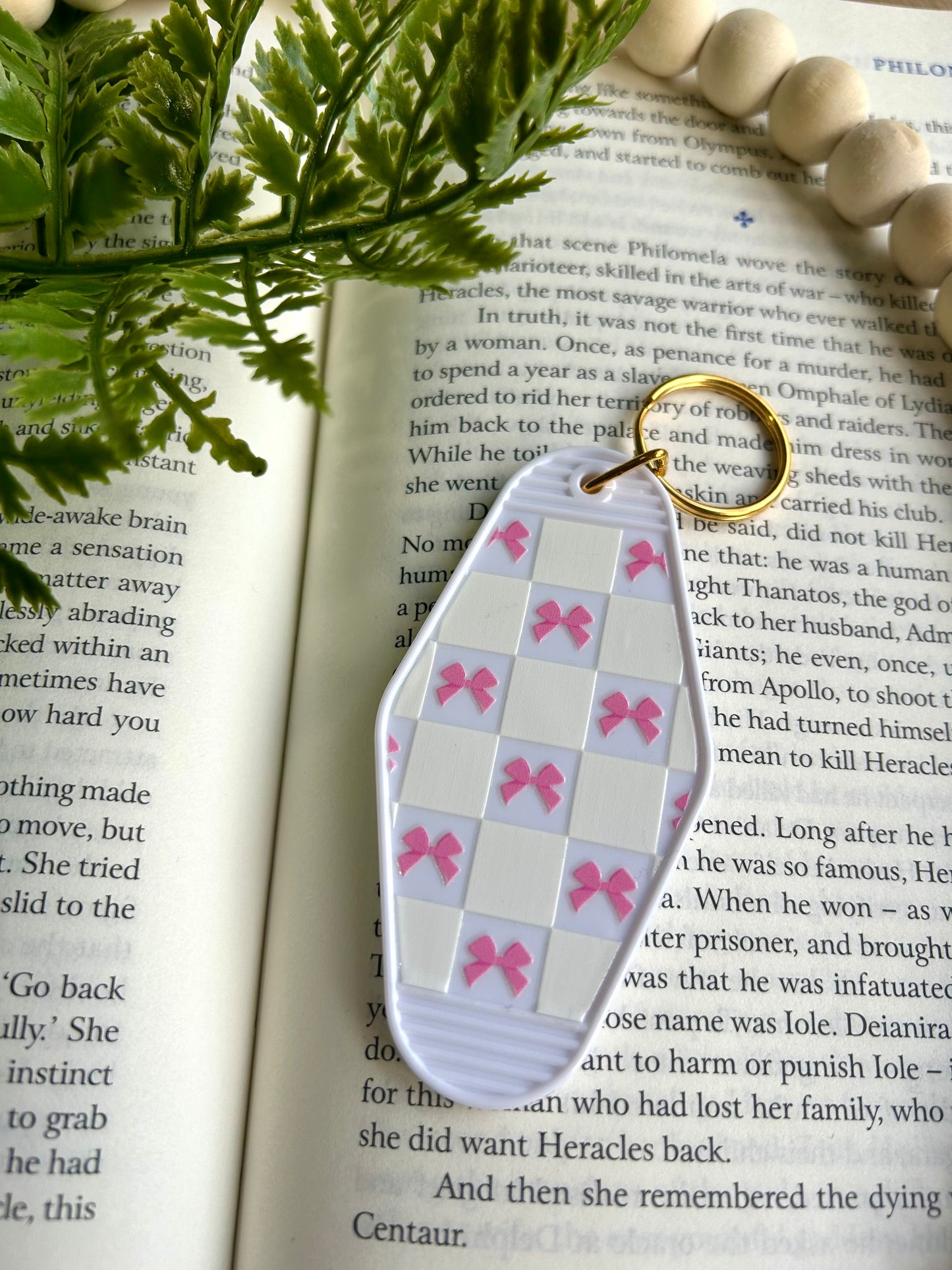 Trendy Pink and White Motel-Style Keychains - Glass & Glamour Co.